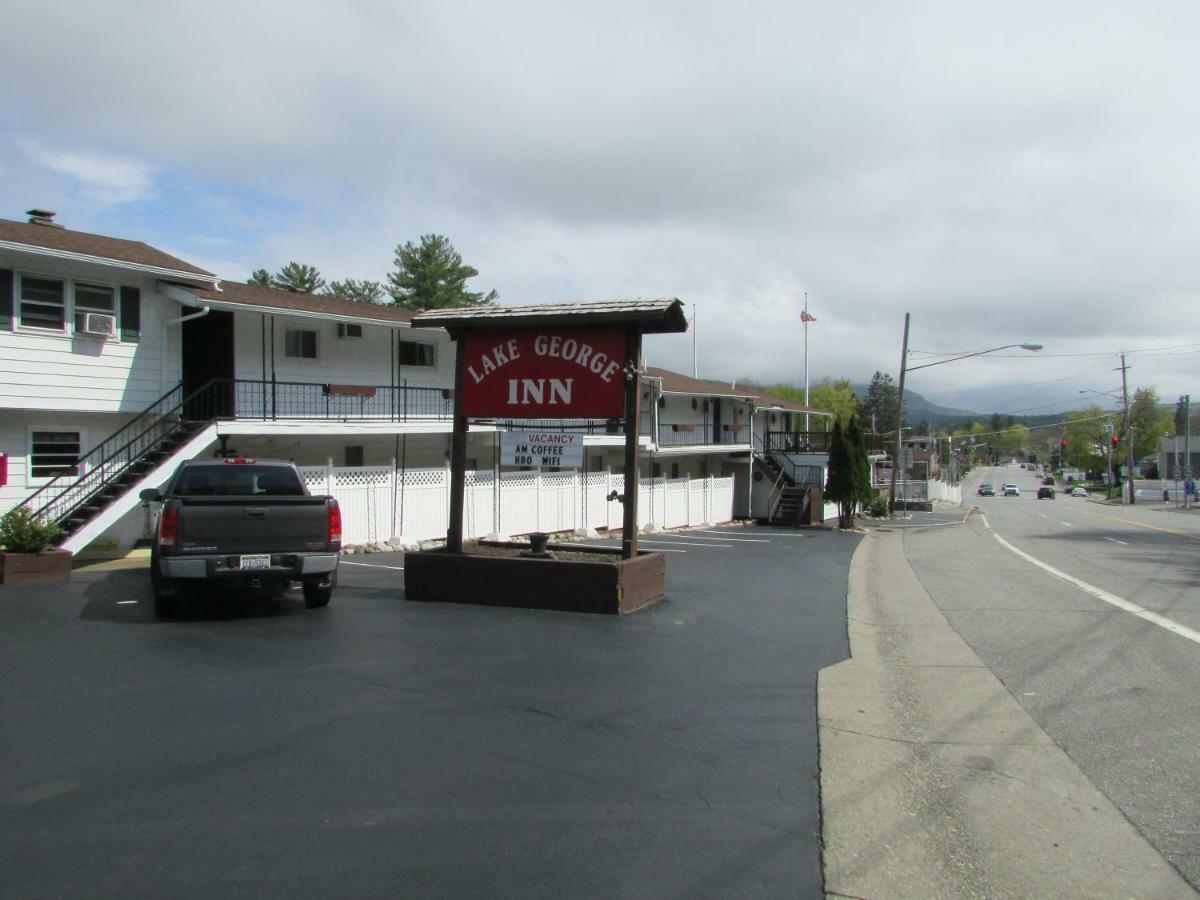 The Lake George Inn Exteriör bild